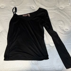 One sleeve, one strap black shirt